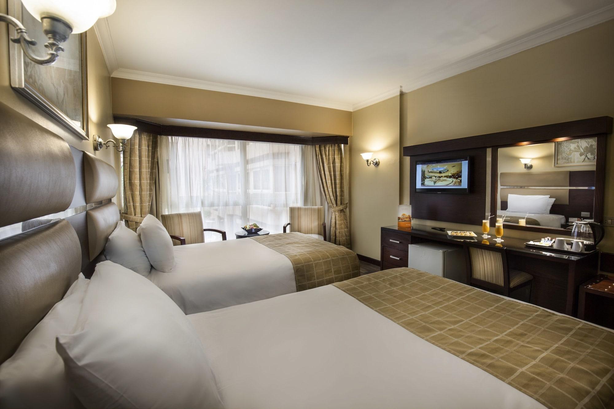 Pyramisa Suites Hotel Cairo Giza Zewnętrze zdjęcie