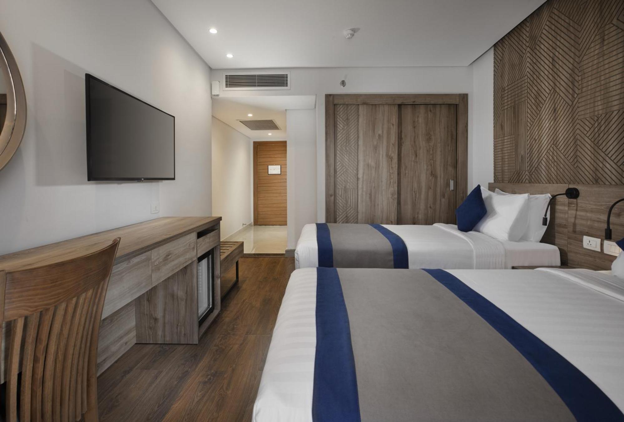 Pyramisa Suites Hotel Cairo Giza Zewnętrze zdjęcie Standard room